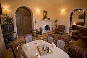 Апартаменты с террасой в Мини-отеле Imperial Hotel